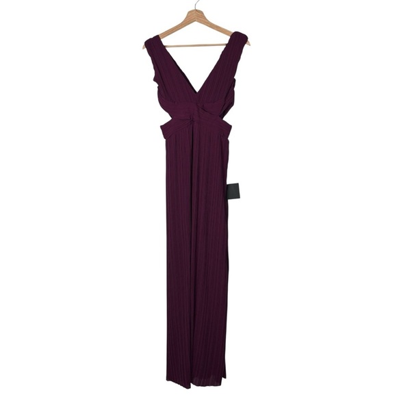 LULUS COMPELLING POISE BURGUNDY RED PLISSE CHIFFON CUTOUT SLEEVELESS MAXI DRESS - Picture 3 of 15